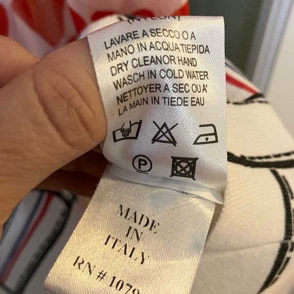 JC de Castelbajac Paris Hearts red sheer Blouse 44 Italy. - Picture 7 of 8